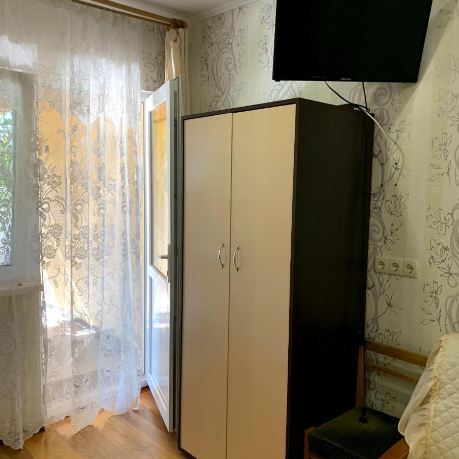 Guest House Santin Chornomorsk Exterior photo