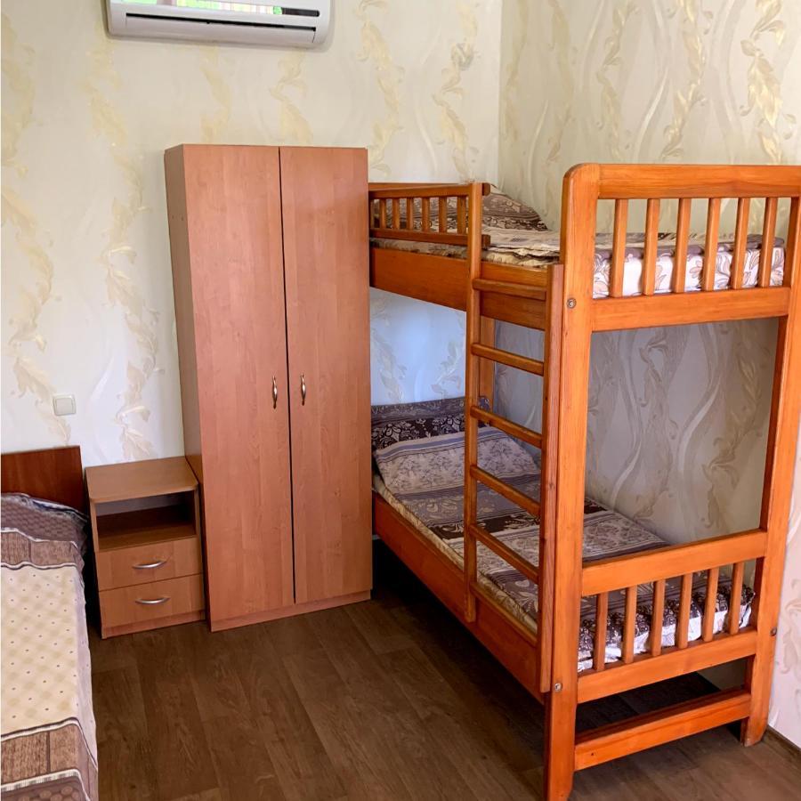 Guest House Santin Chornomorsk Exterior photo