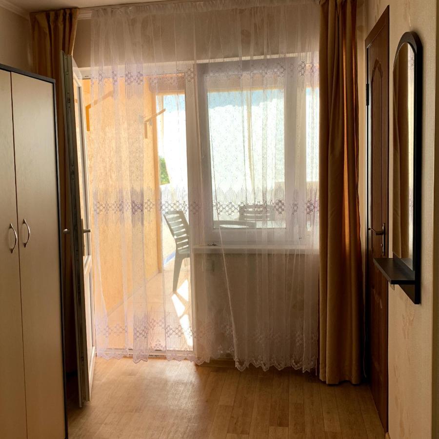 Guest House Santin Chornomorsk Exterior photo