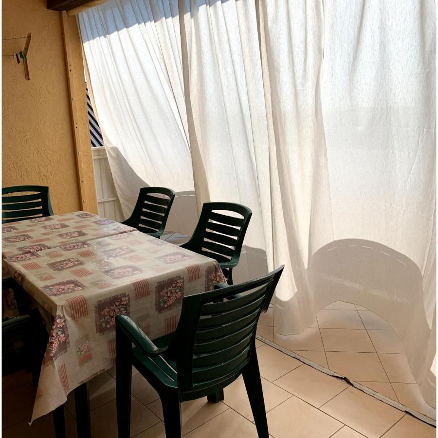 Guest House Santin Chornomorsk Exterior photo