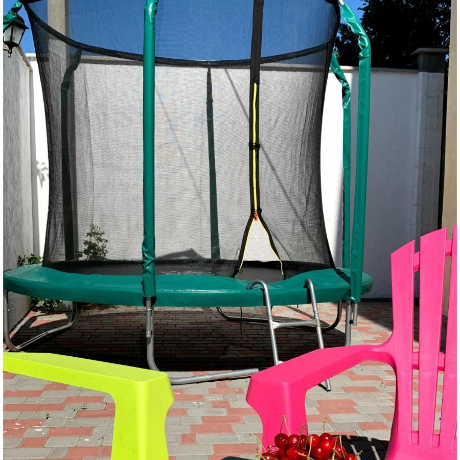Guest House Santin Chornomorsk Exterior photo