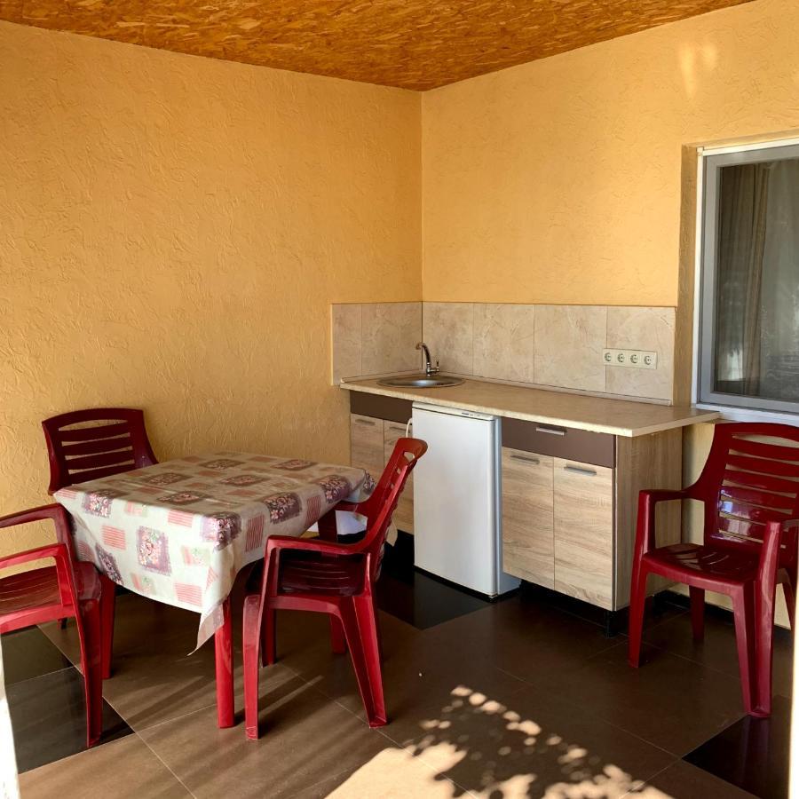 Guest House Santin Chornomorsk Exterior photo