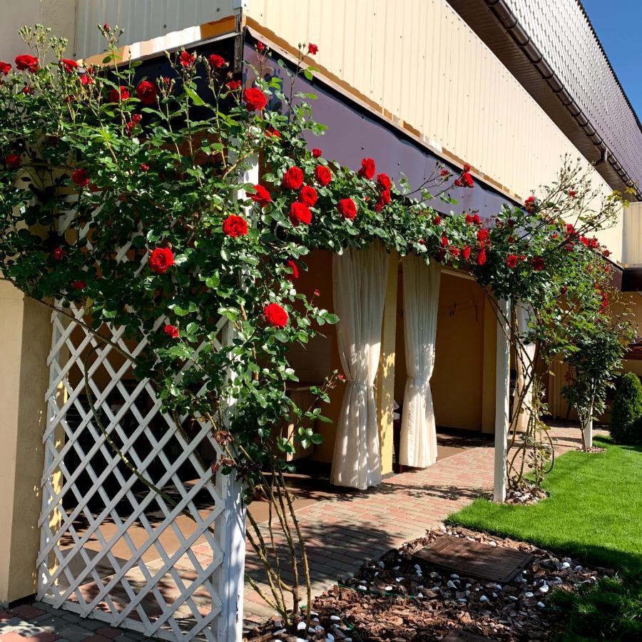 Guest House Santin Chornomorsk Exterior photo