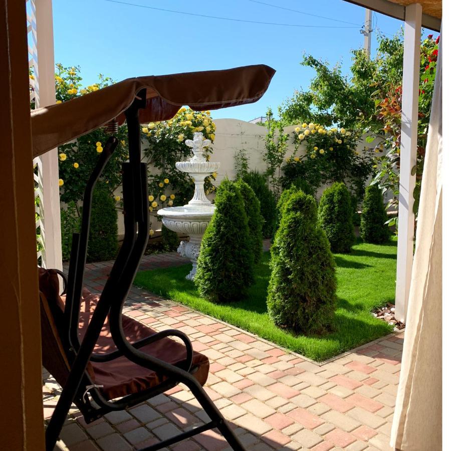 Guest House Santin Chornomorsk Exterior photo